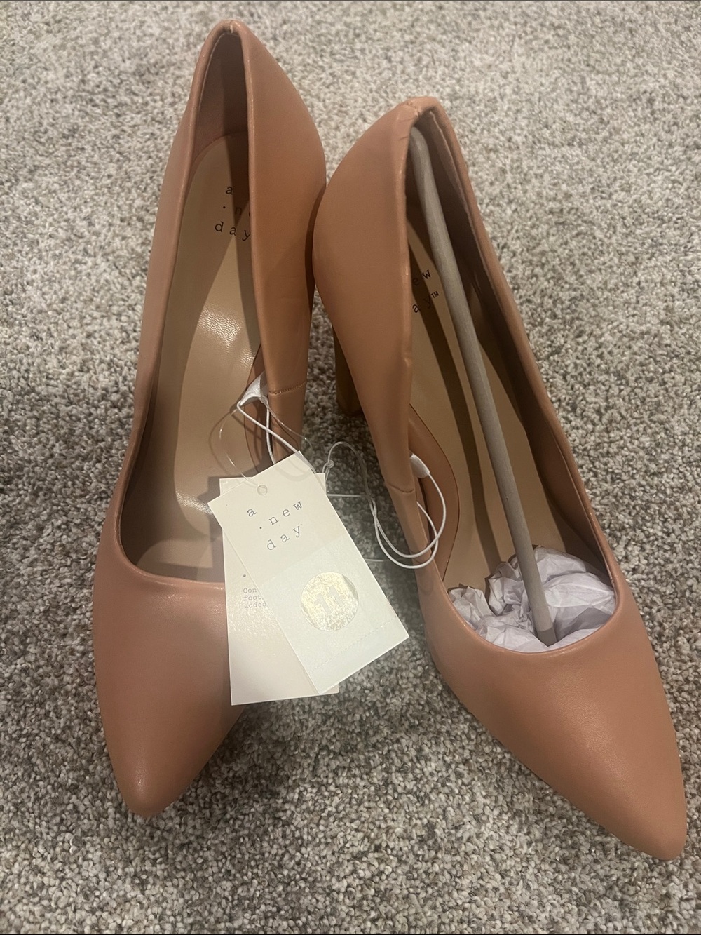 a new day Women's Pointed Toe Mid Heels in Blush